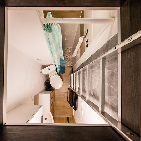 Micro Apartments 2,5 Qm - Najmniejsze Apartamenty Swiata 2,5 Mkw Krasków Eksteriør bilde