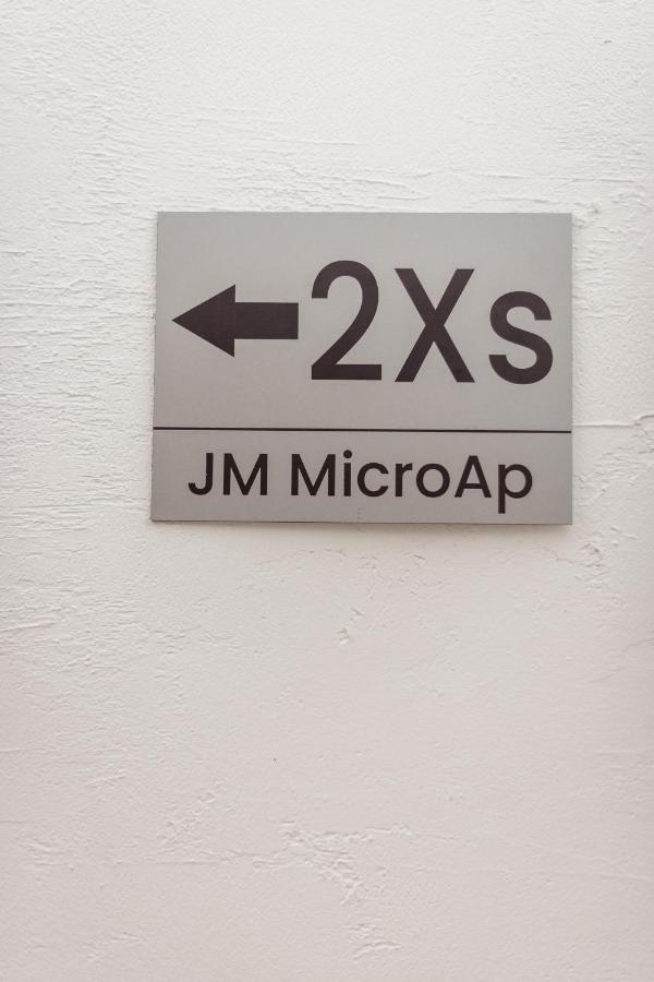 Micro Apartments 2,5 Qm - Najmniejsze Apartamenty Swiata 2,5 Mkw Krasków Eksteriør bilde