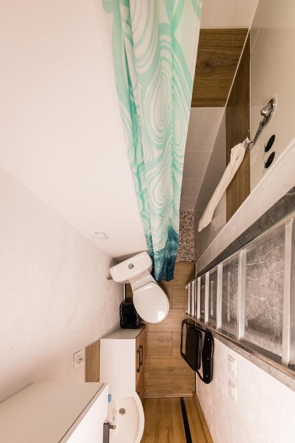 Micro Apartments 2,5 Qm - Najmniejsze Apartamenty Swiata 2,5 Mkw Krasków Eksteriør bilde